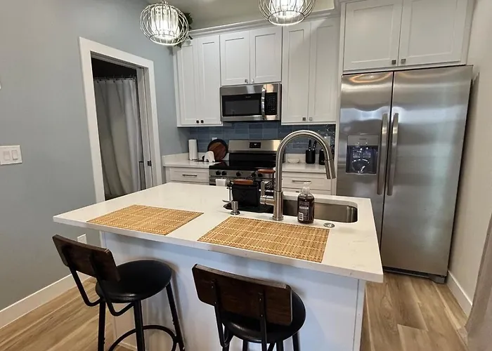 Modern Downtown 1br With Private Garage Phoenix